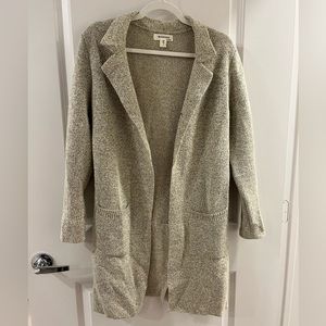 Long lightweight sweater with collar size Small
